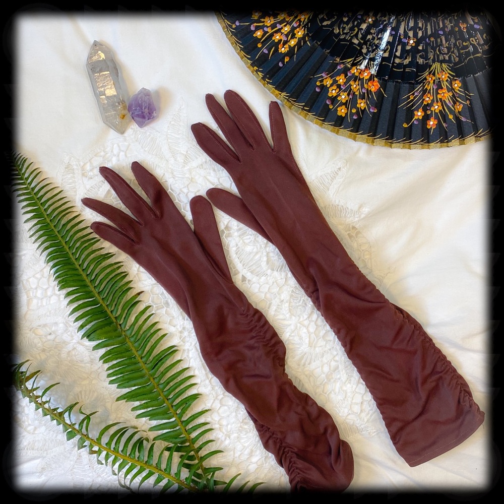 Vintage Chocolate Brown Gloves with Ruching